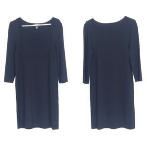 LONG SLEEVE BLACK DRESS